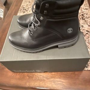 Timberland Women’s Boots original box Lug Sole.